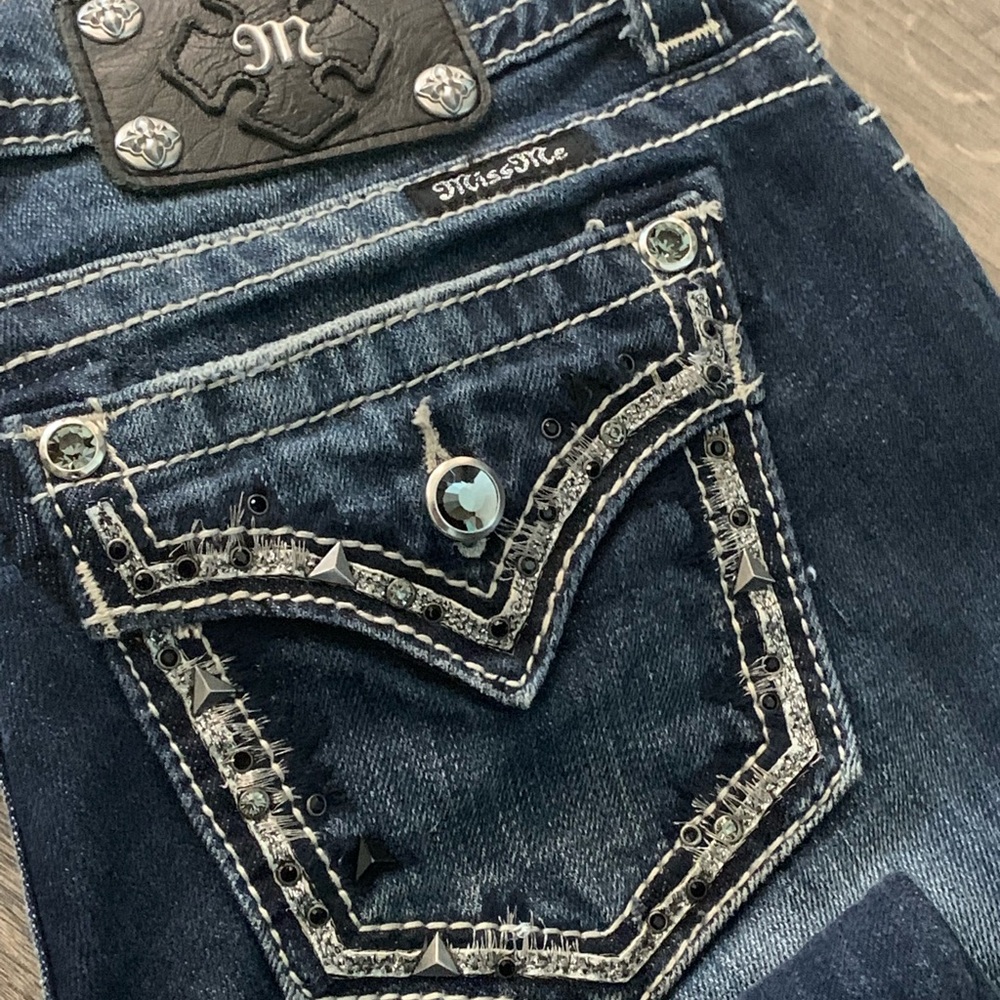 Miss Me Bootcut Mid Rise Jeans size 26, worn twice